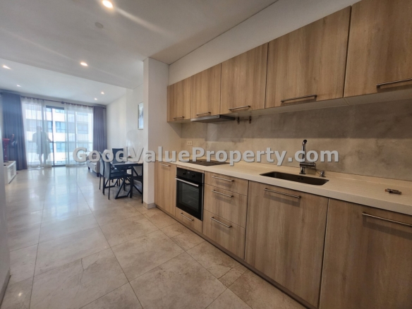 Obszerne 1 bedroom z pokojem biurowym