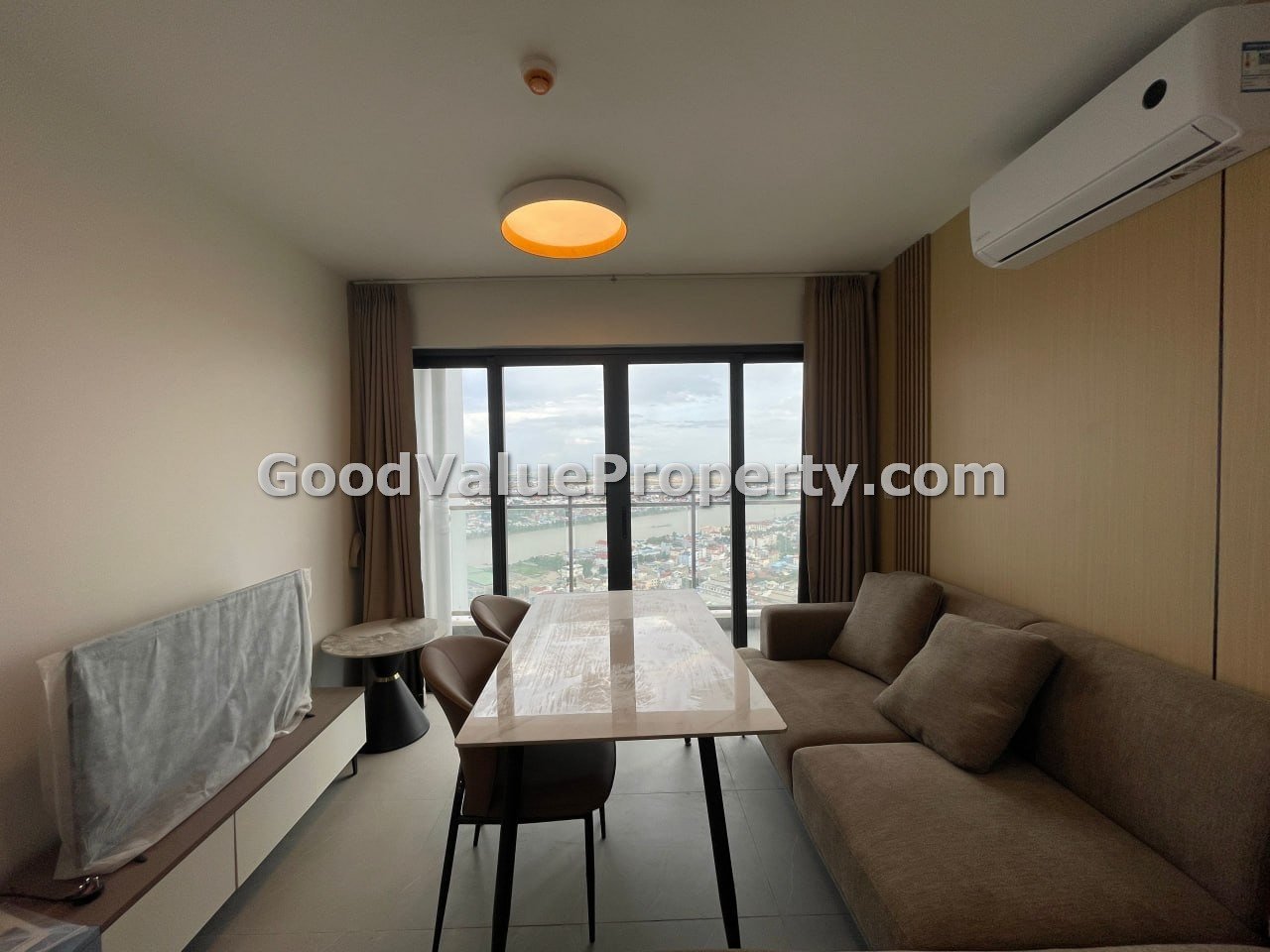 Urban-Village-2-loft-2-bedrooms-condo_002 2 bedrooms, 2 floors loft at Urban Village 2