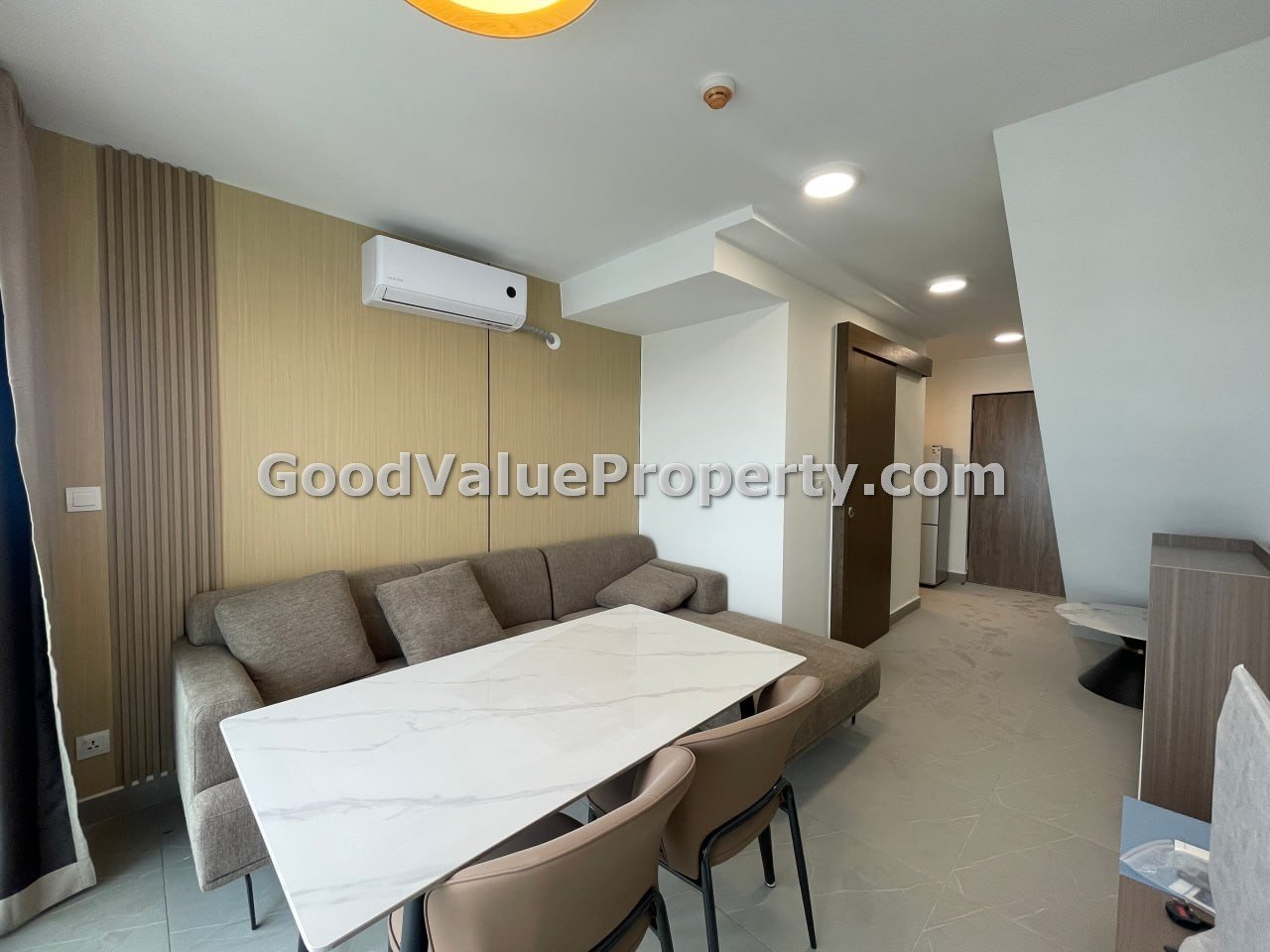 Urban-Village-2-loft-2-bedrooms-condo_004 2 bedrooms, 2 floors loft at Urban Village 2