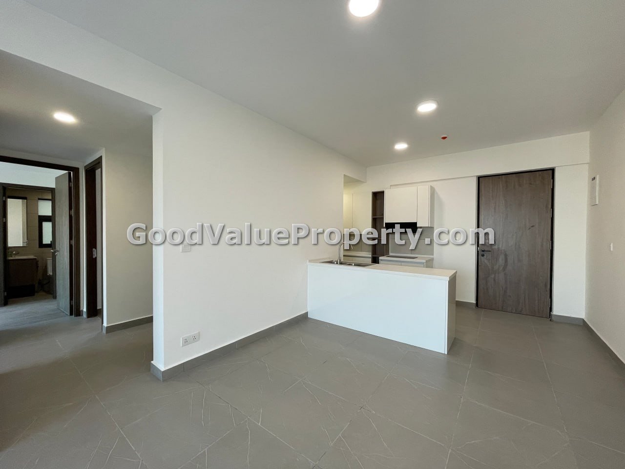 Urban-Village-condo-3-bedrooms-002 3 bedrooms in Urban Village 2