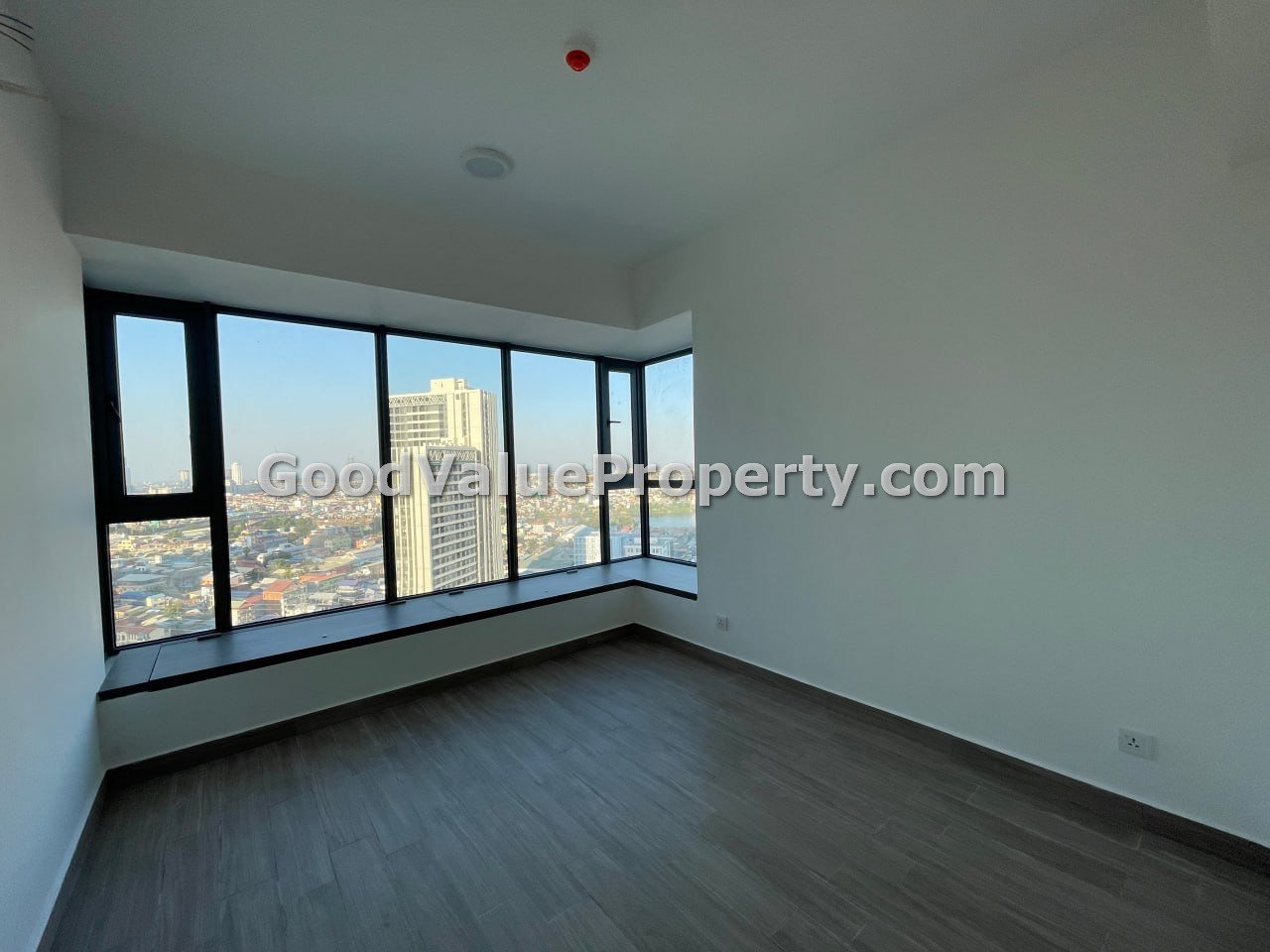 Urban-Village-condo-3-bedrooms-003 3 bedrooms in Urban Village 2